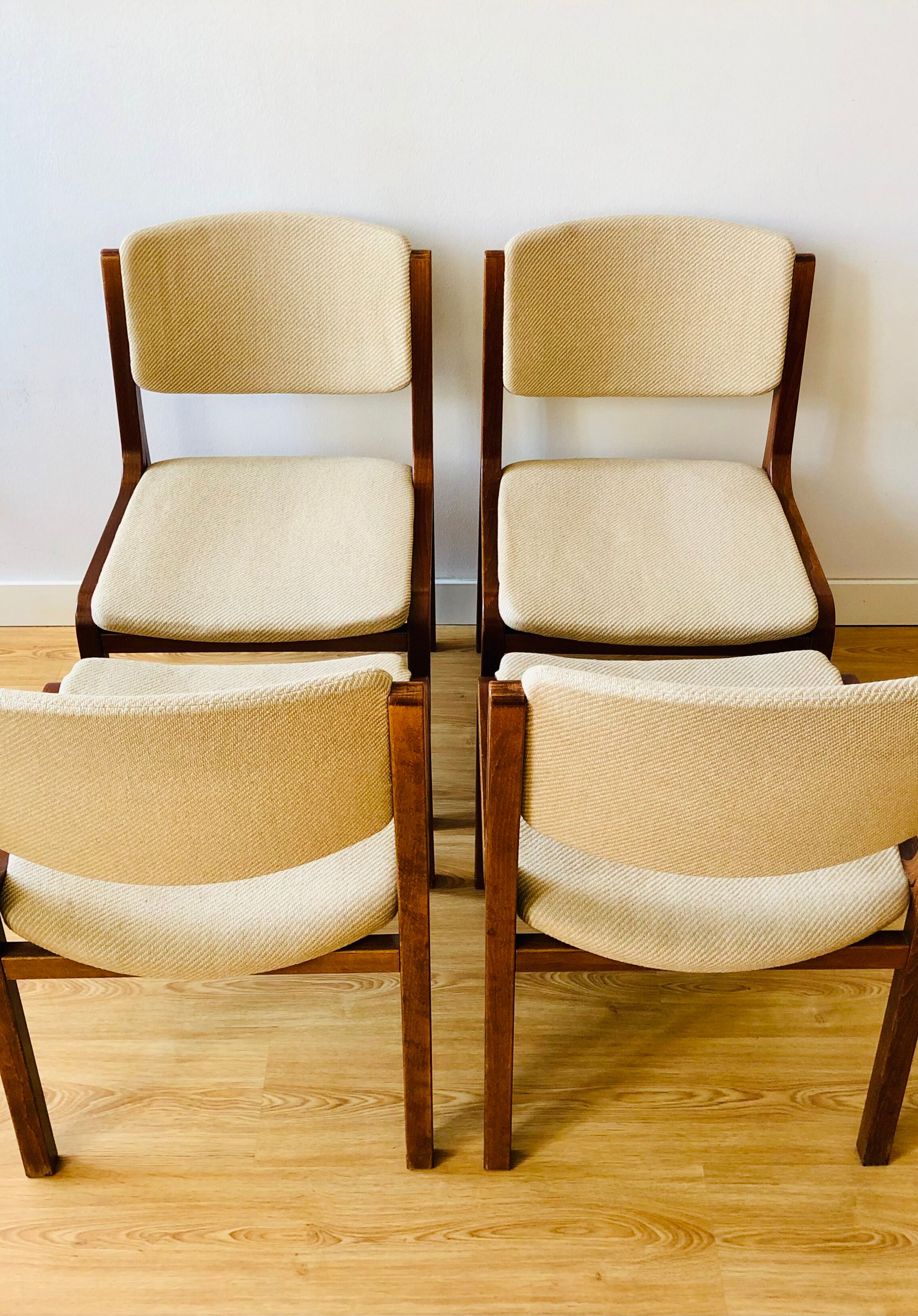 Set of 4 vintage chairs in teak and wool