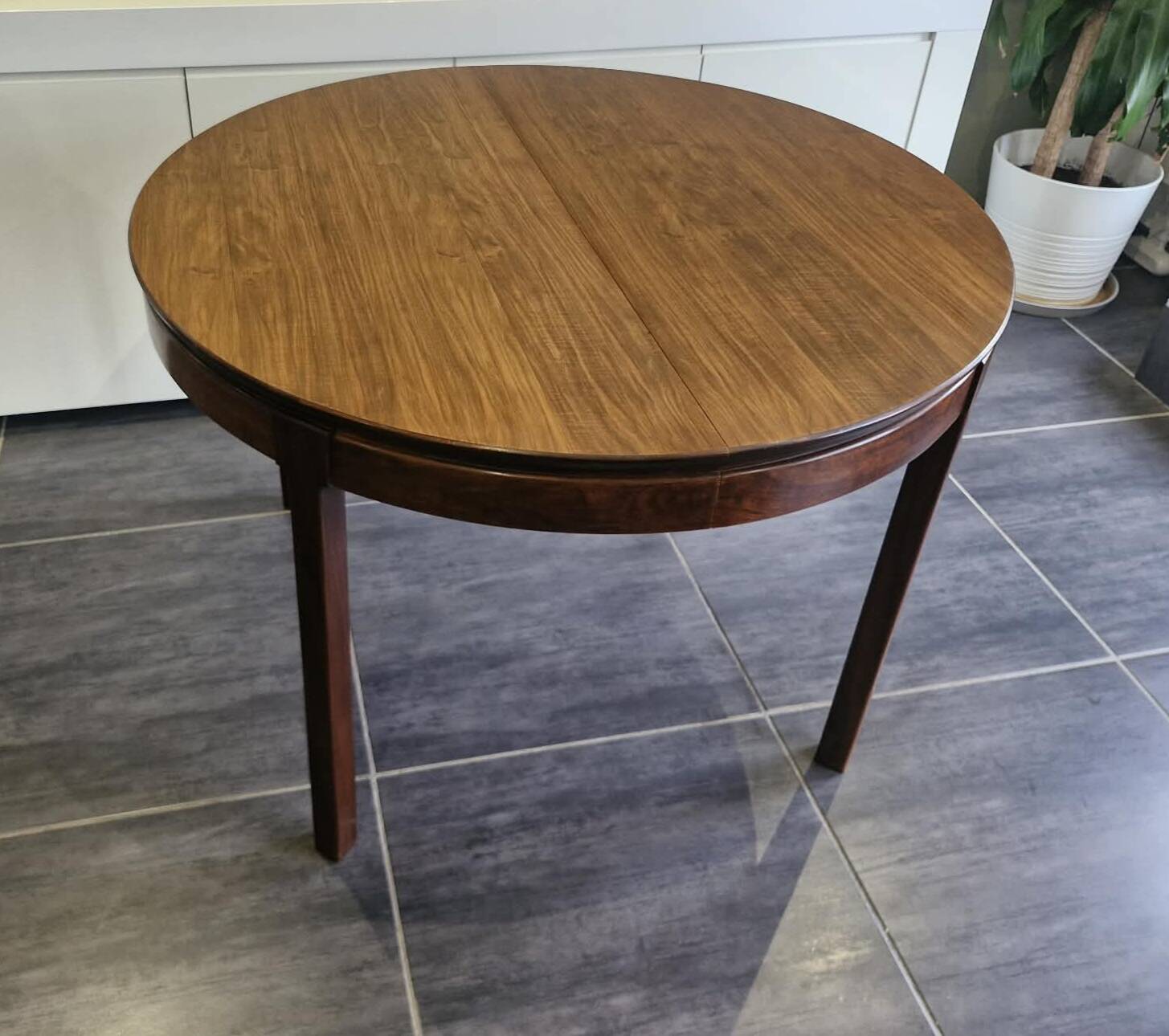 Scandinavian extendable teak table, 1970s