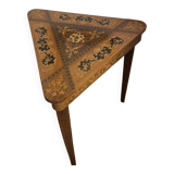 Musical table in the Sorrento style