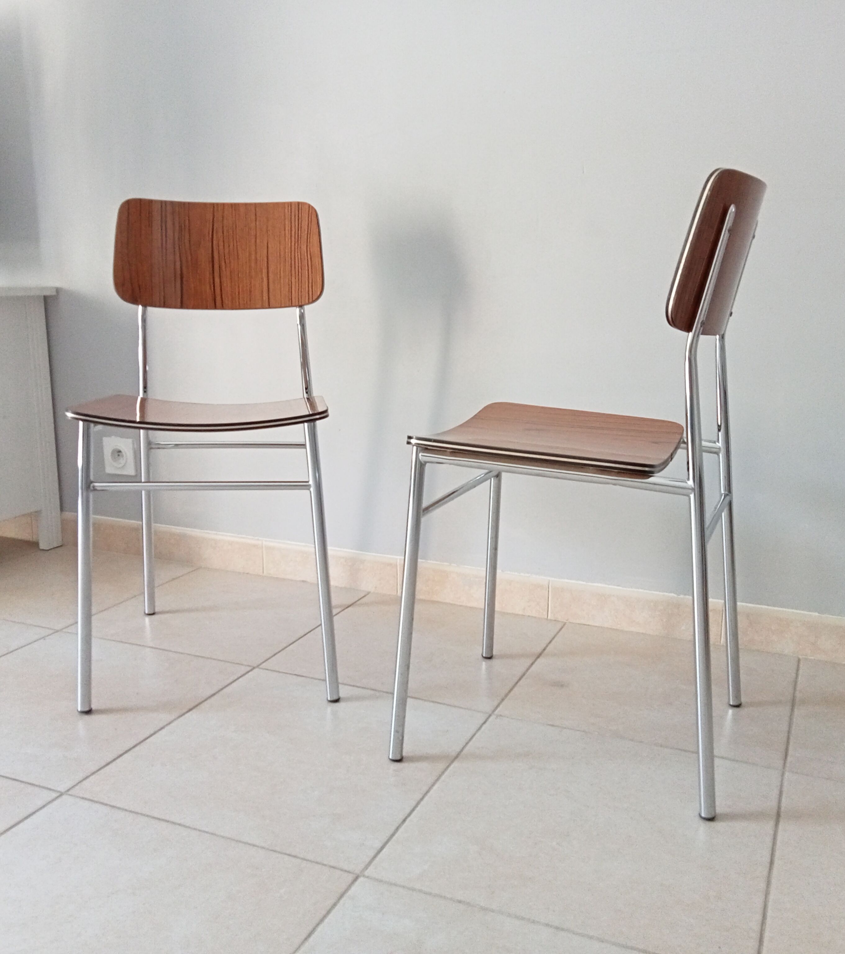 Pair of chairs in formica 60s