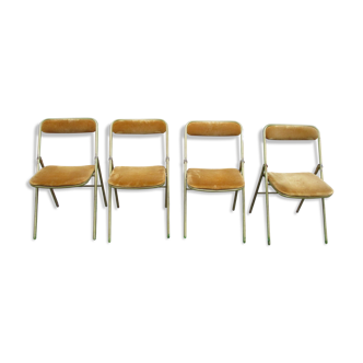 Lot of 4 folding chairs
