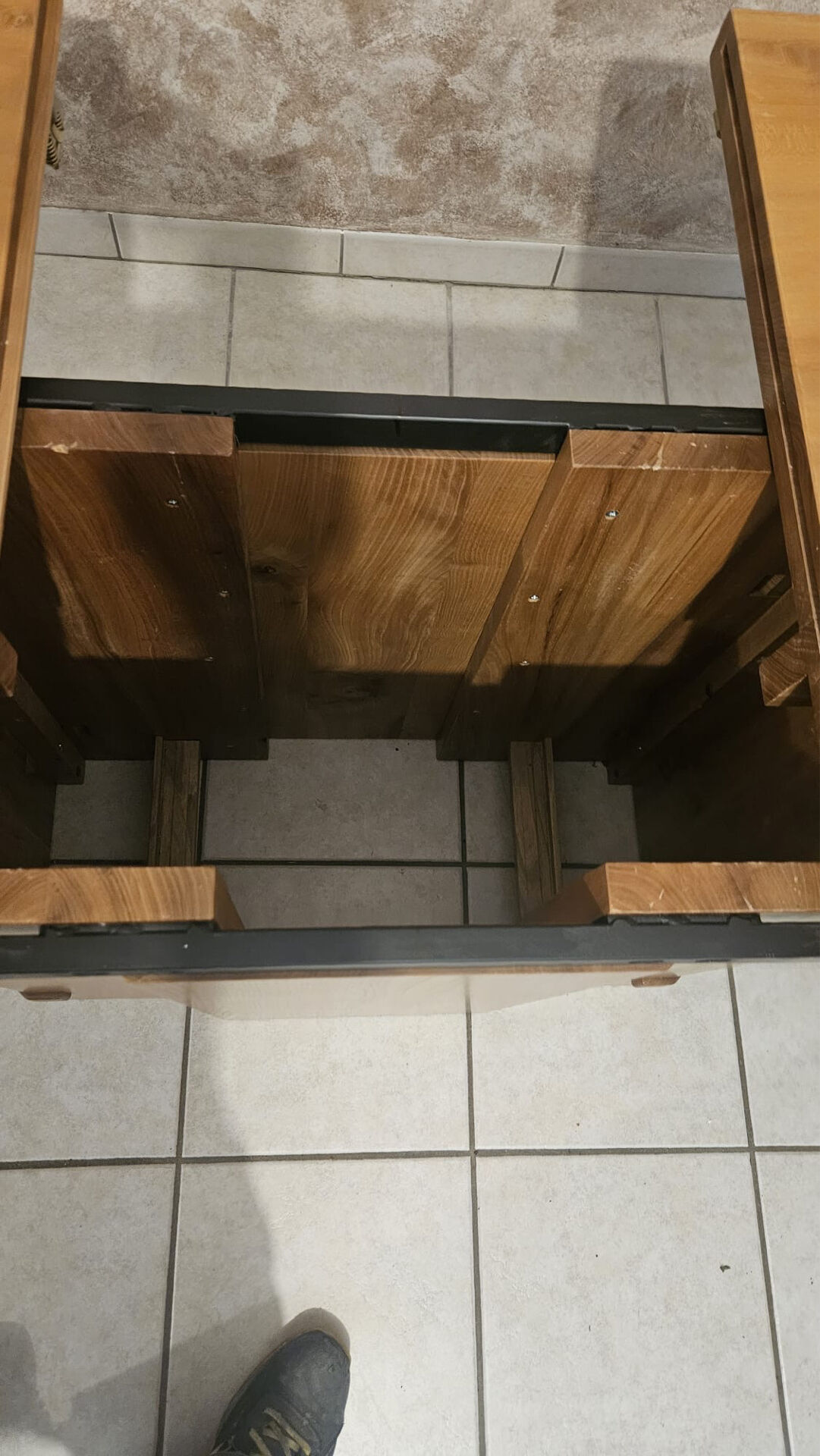 Dining table Luigi Gorgoni