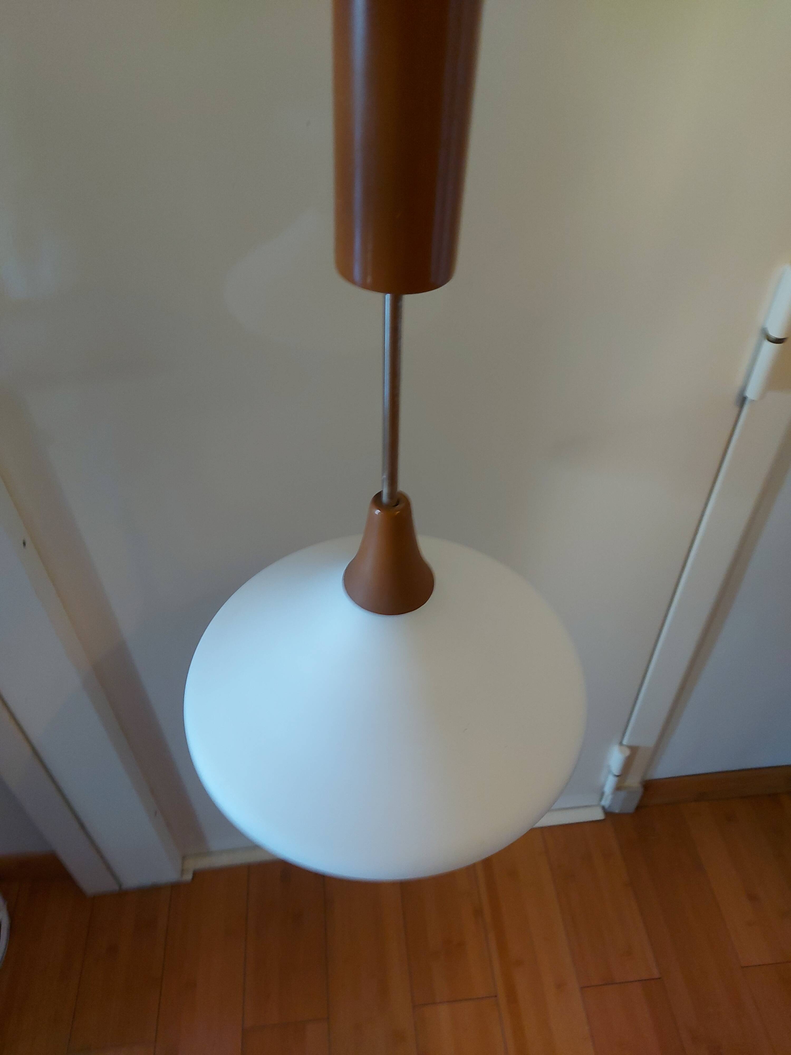 Scandinavian hanging