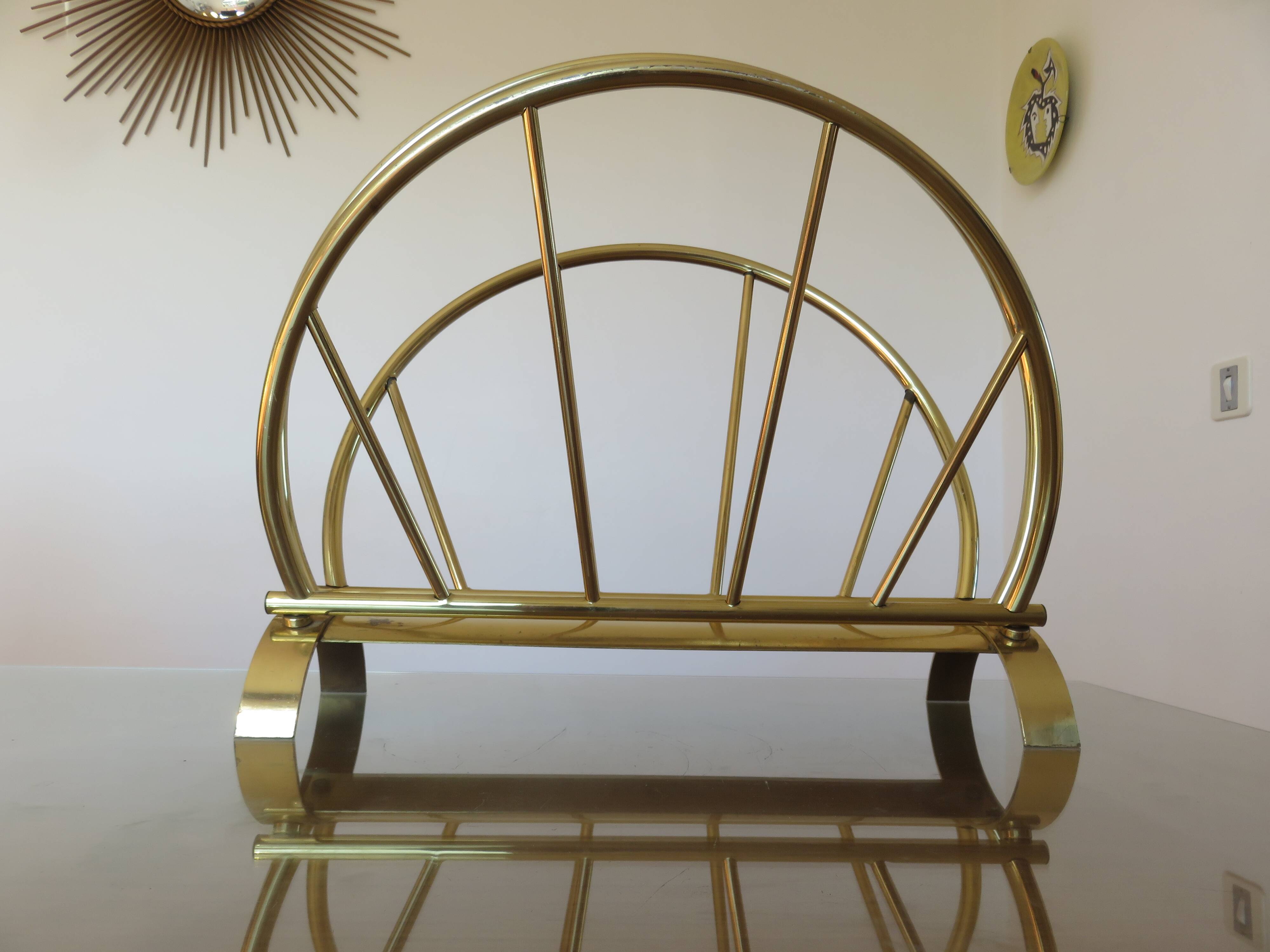 Golden brass magazine rack, Italy, 1950