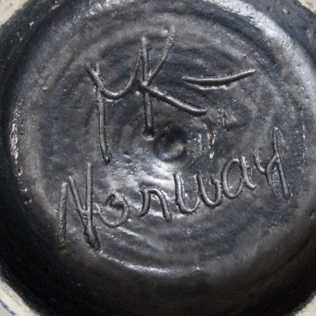 Vase norvégien signé