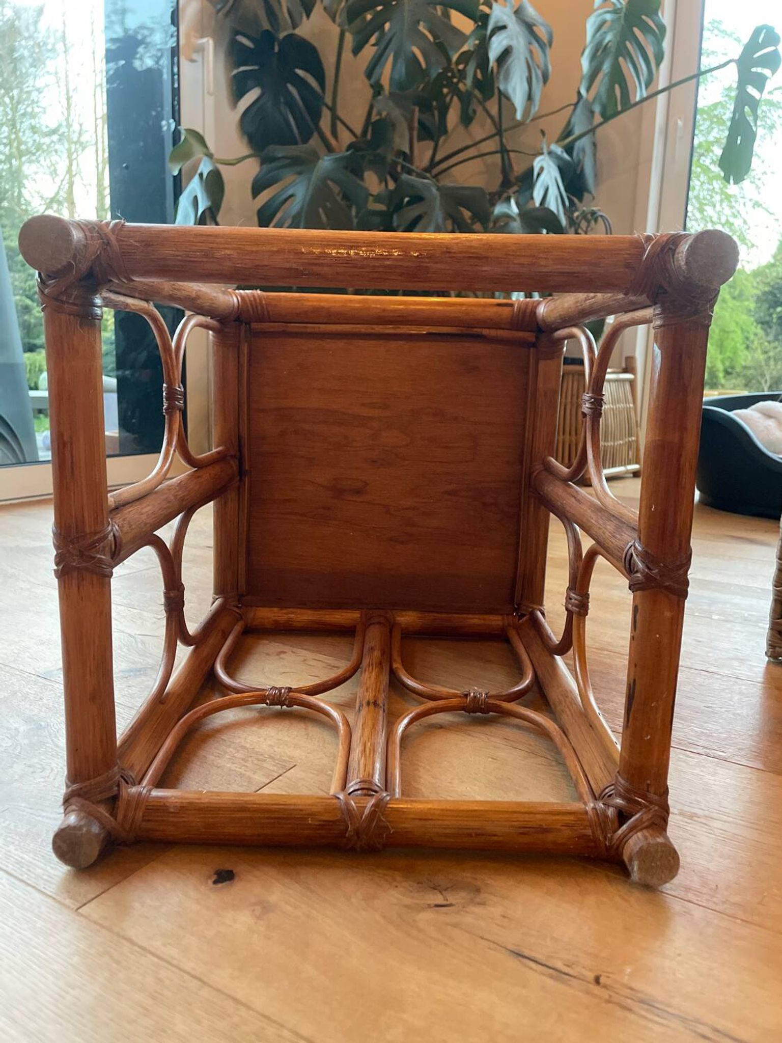 Table d'appoint vintage en rotin