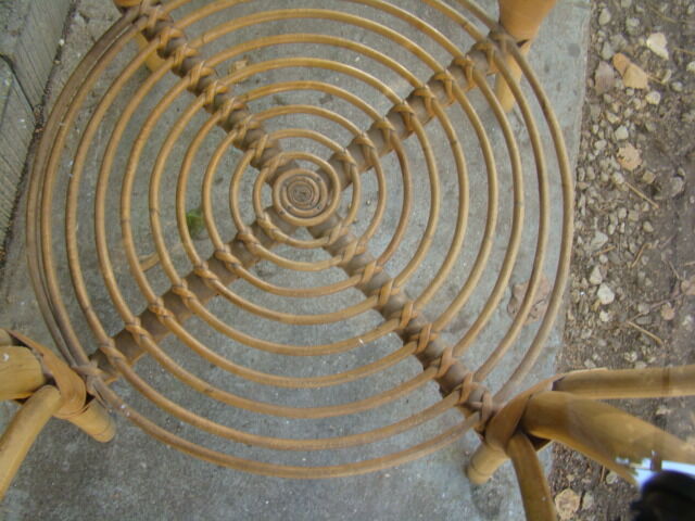Vintage rattan/wicker round table