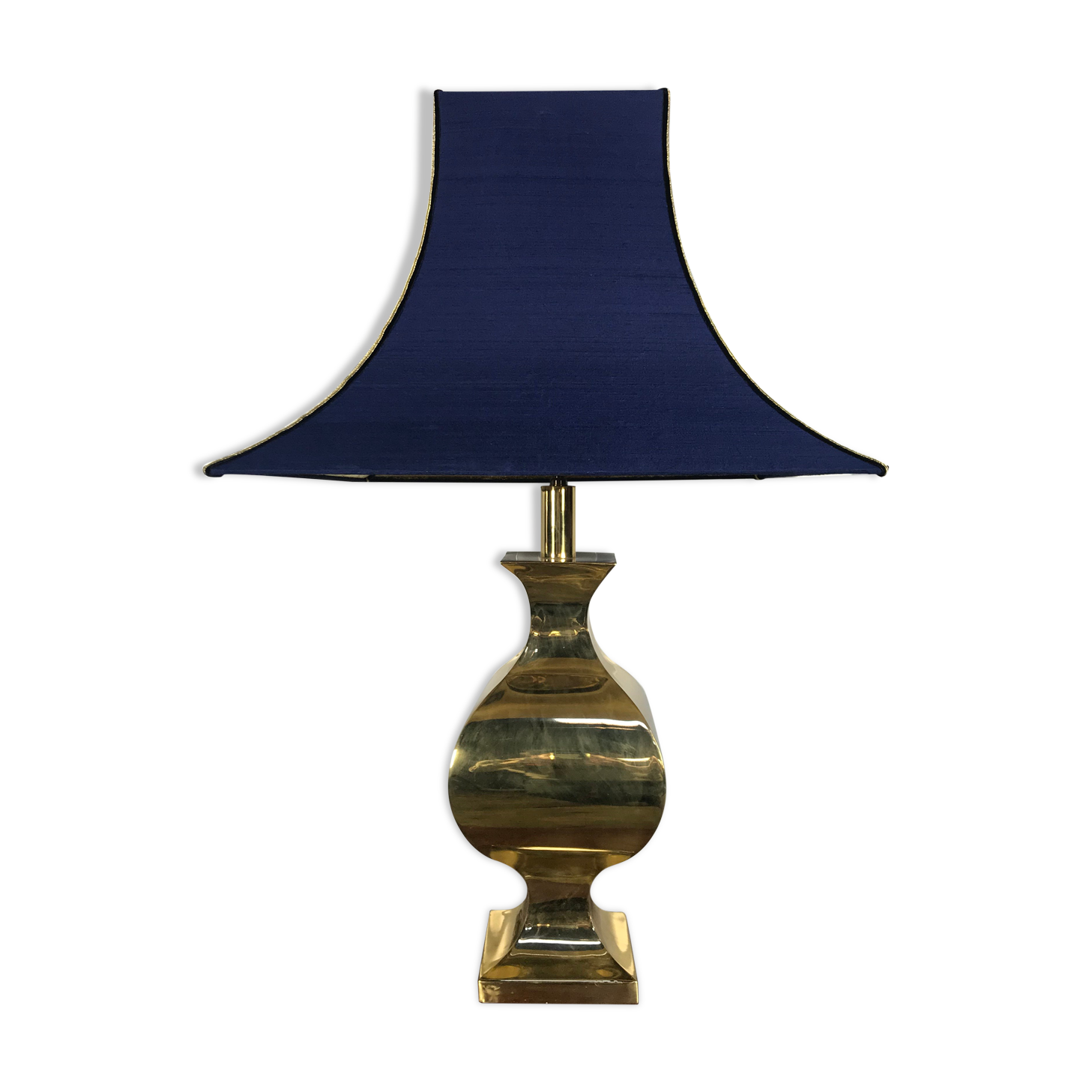 Brass lamp with bespoke pagoda lampshade