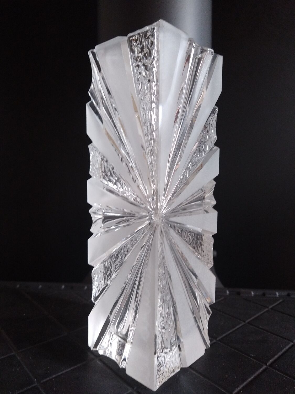 Crystal vase op art