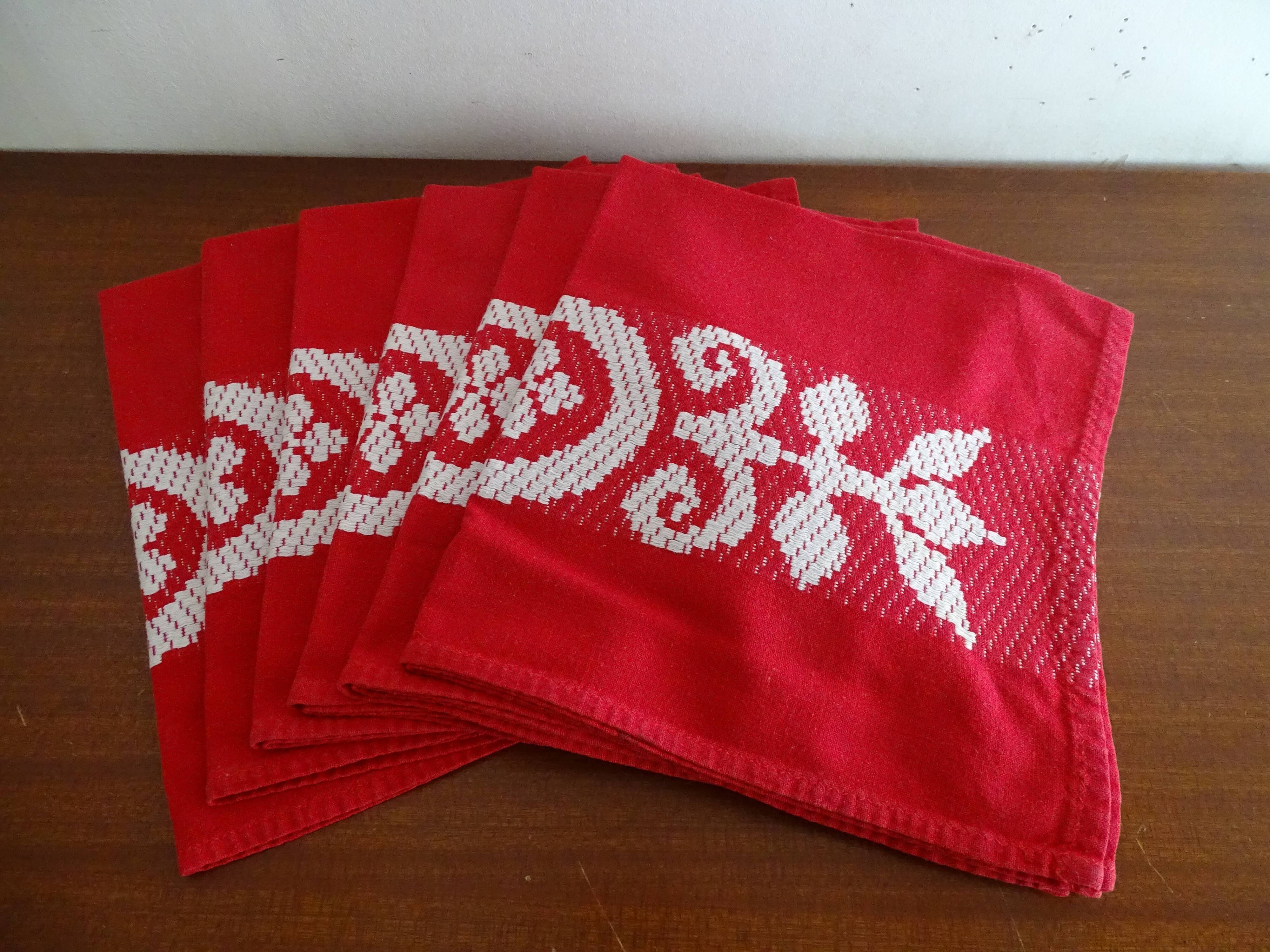 Lot 6 serviettes de table 46 x 42 rouges et blanches en coton