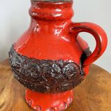 Vase en céramique rouge vif et noir, cruche lourde dans le style du milieu du siècle, poterie ouest-allemande