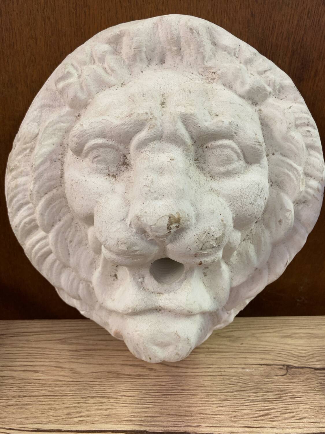 Lion head for fountain