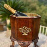 Magnificent mahogany planter