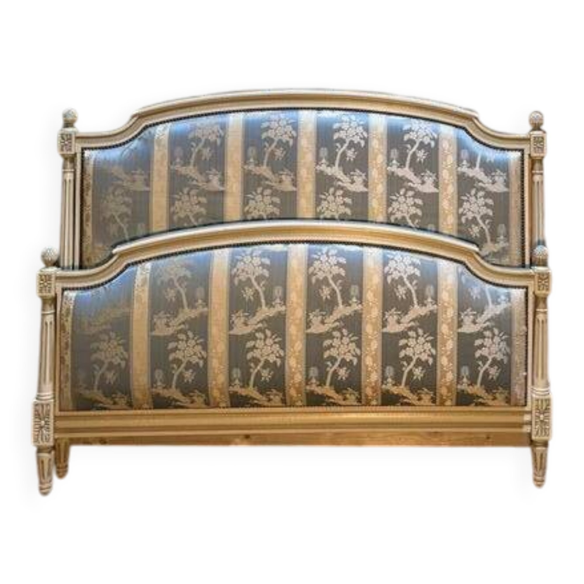 Lit capitonné de style Louis XVI en bois beige