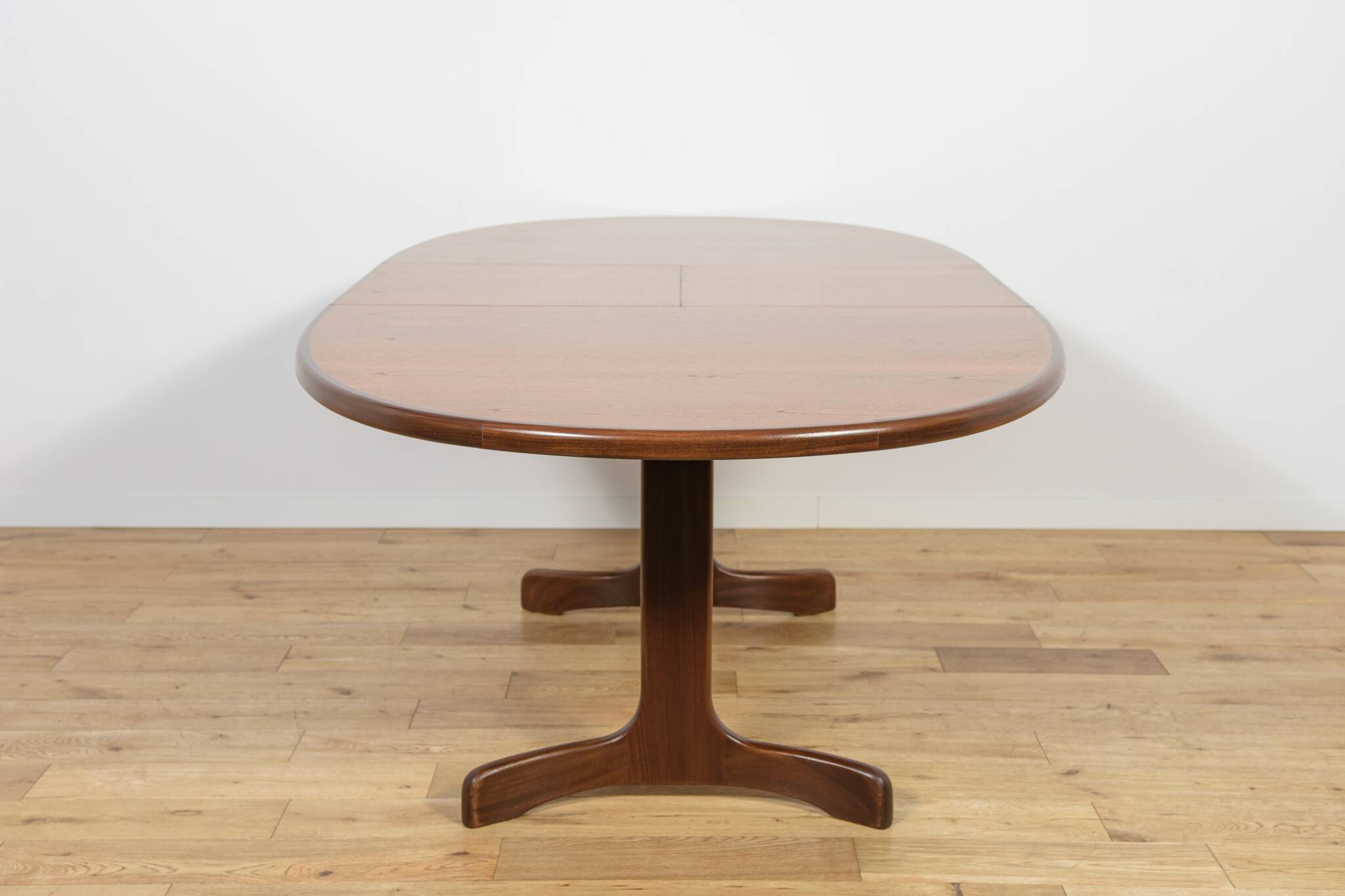 Mid-Century Oval Dining Table in Teak from G-Plan, United Knigdom, 1960s