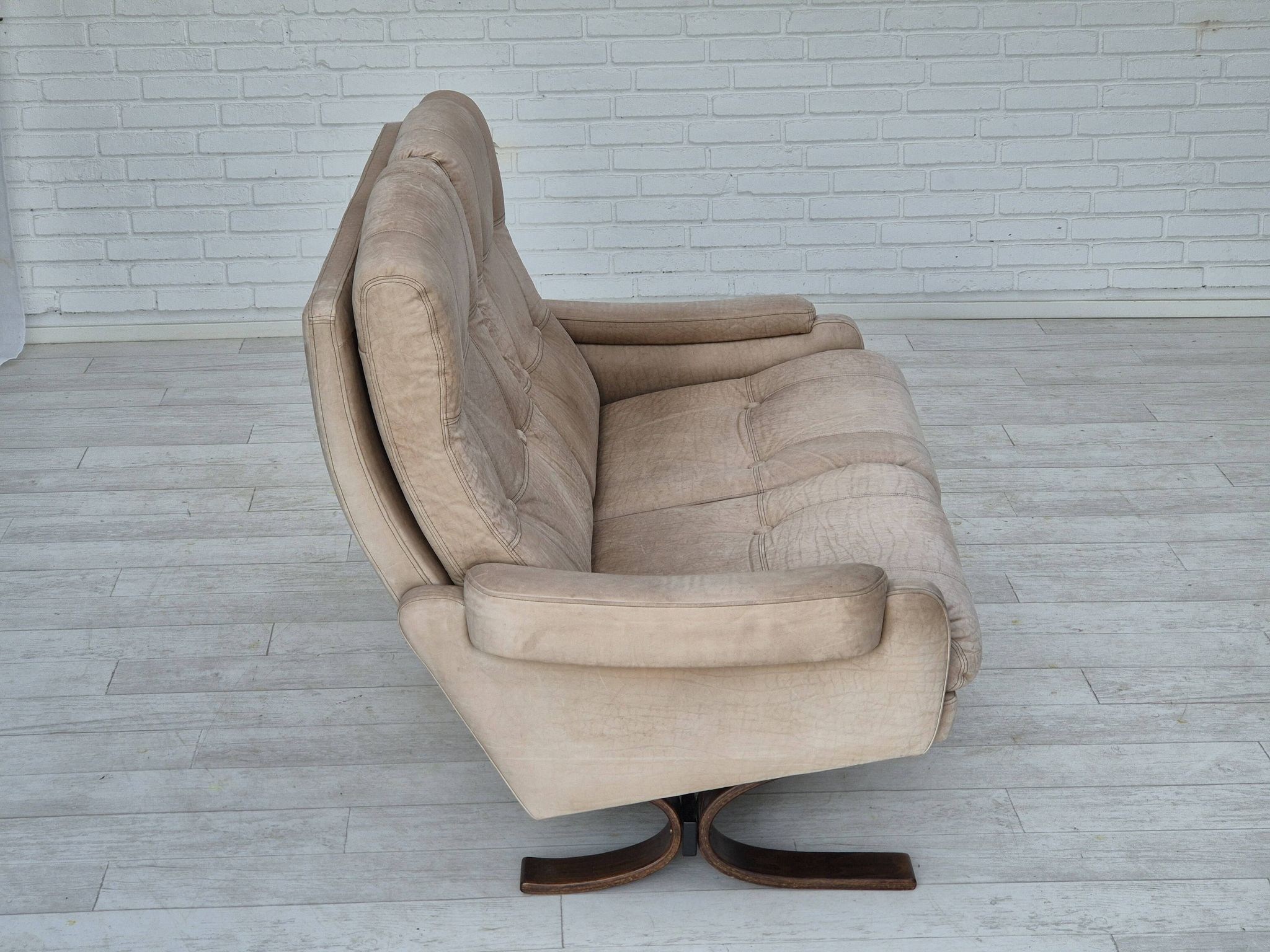 1970s, Scandinavian 2 seater sofa, original very good condition, leather.
