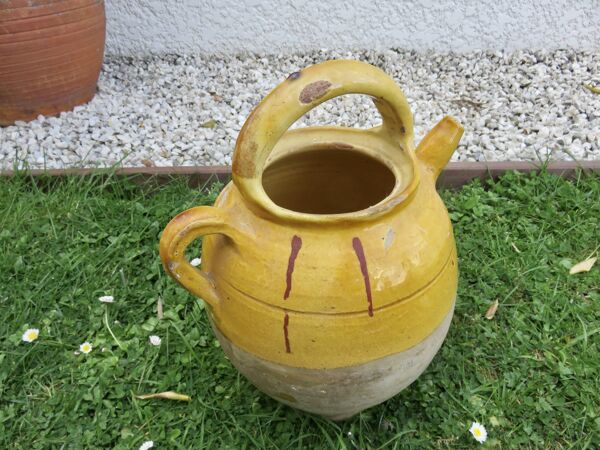Jarre en terre cuite vernissée jaune, sud-ouest de la France
