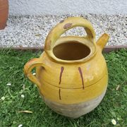 Yellow glazed terracotta jar, south-west of France.