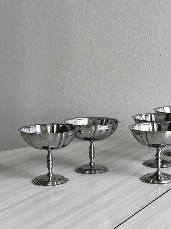 6 coupelles sur pied en inox style Letang Remy