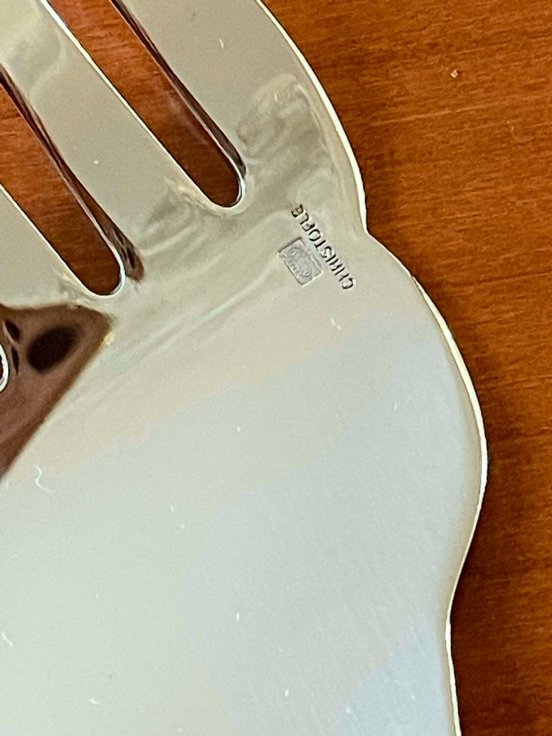 Christofle Aria gold ring serving fork