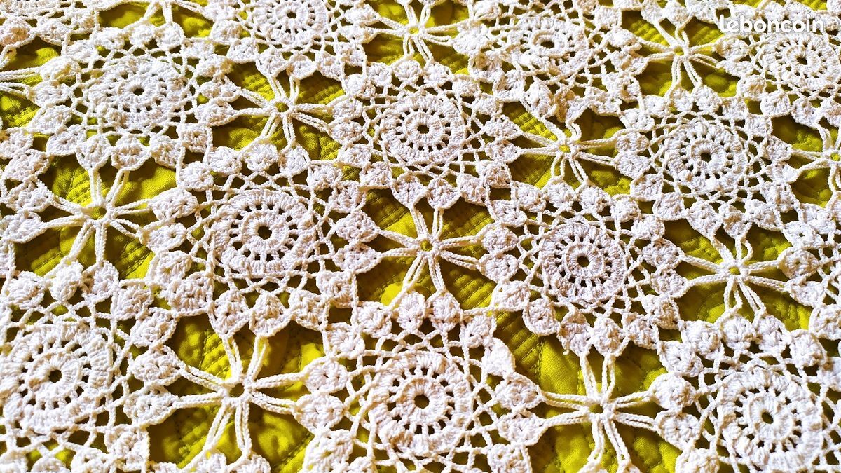 Couvre lit au crochet en coton