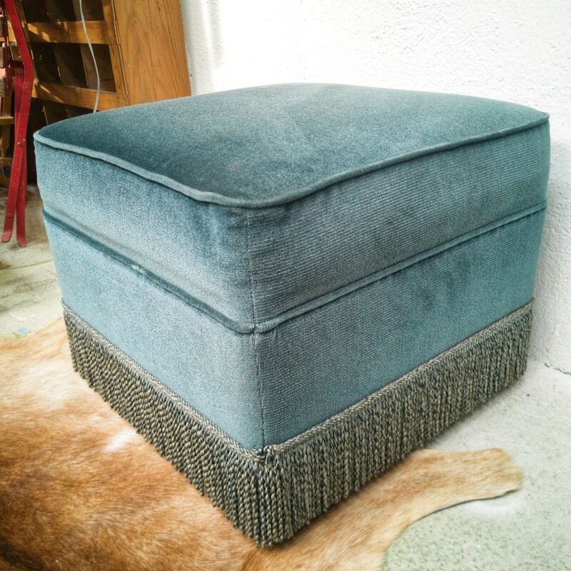 Vintage velvet pouf