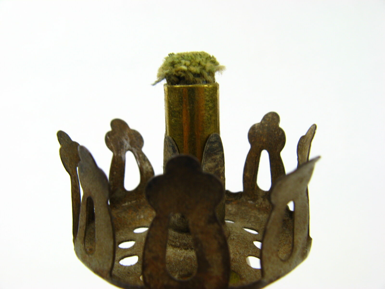 Kerosene pigeon lamp