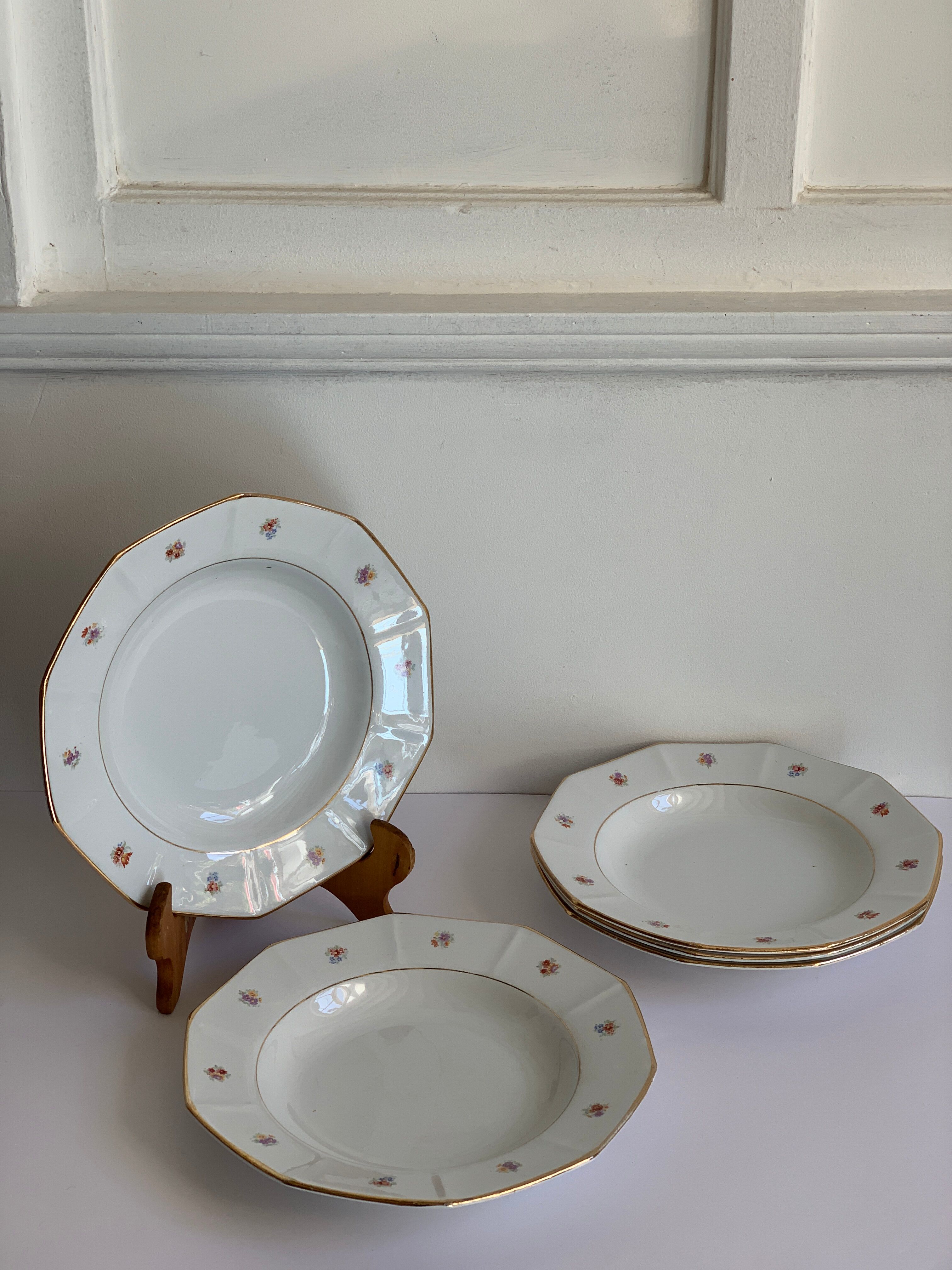 Vintage plates