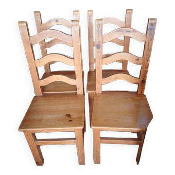 Solid pine chair