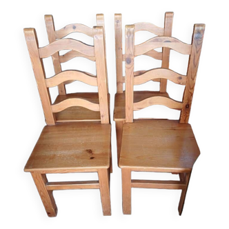 Solid pine chair