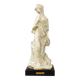 Figura femenina de porcelana. Contemporary escultura by author.