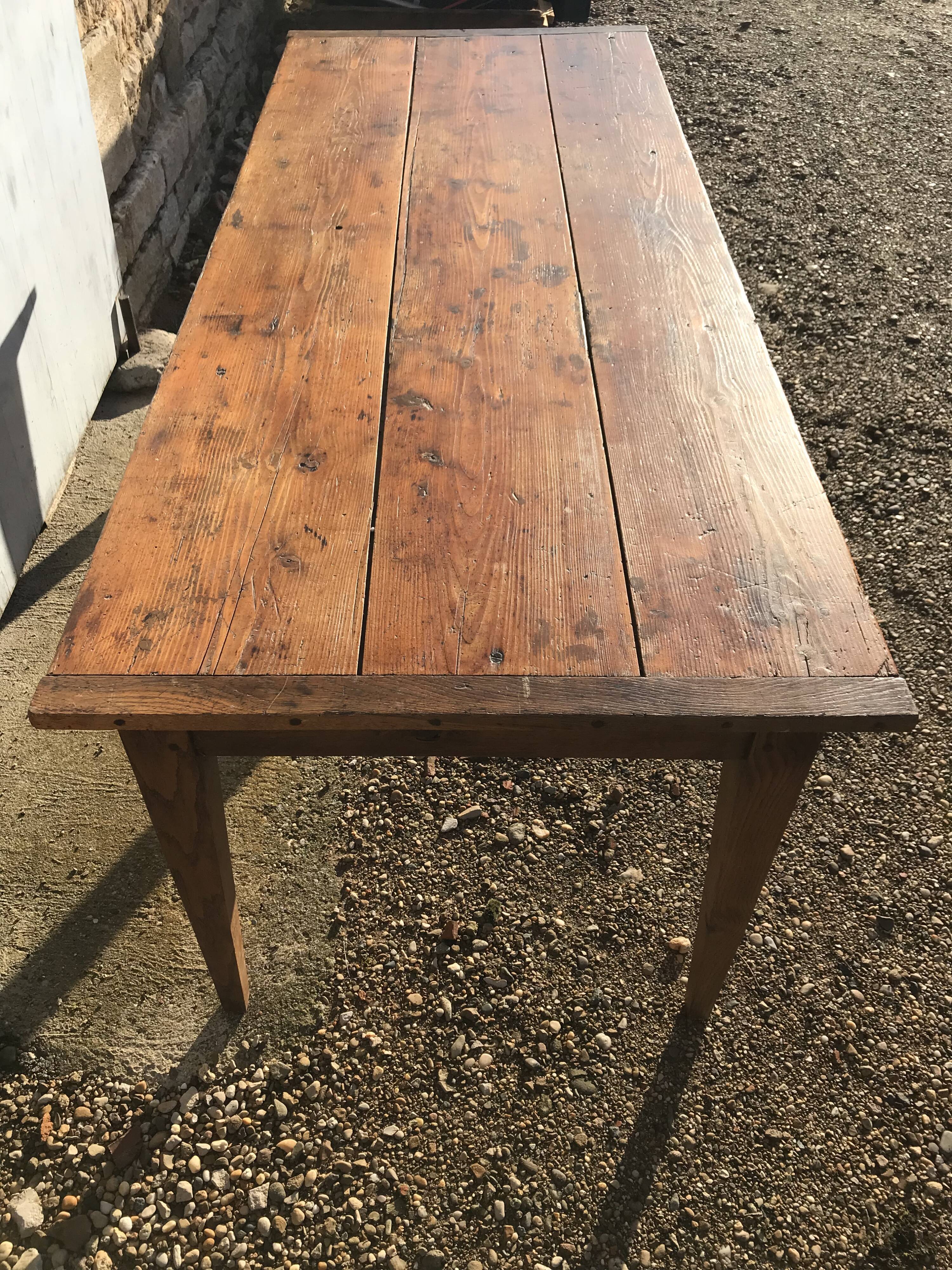 Pine farm table