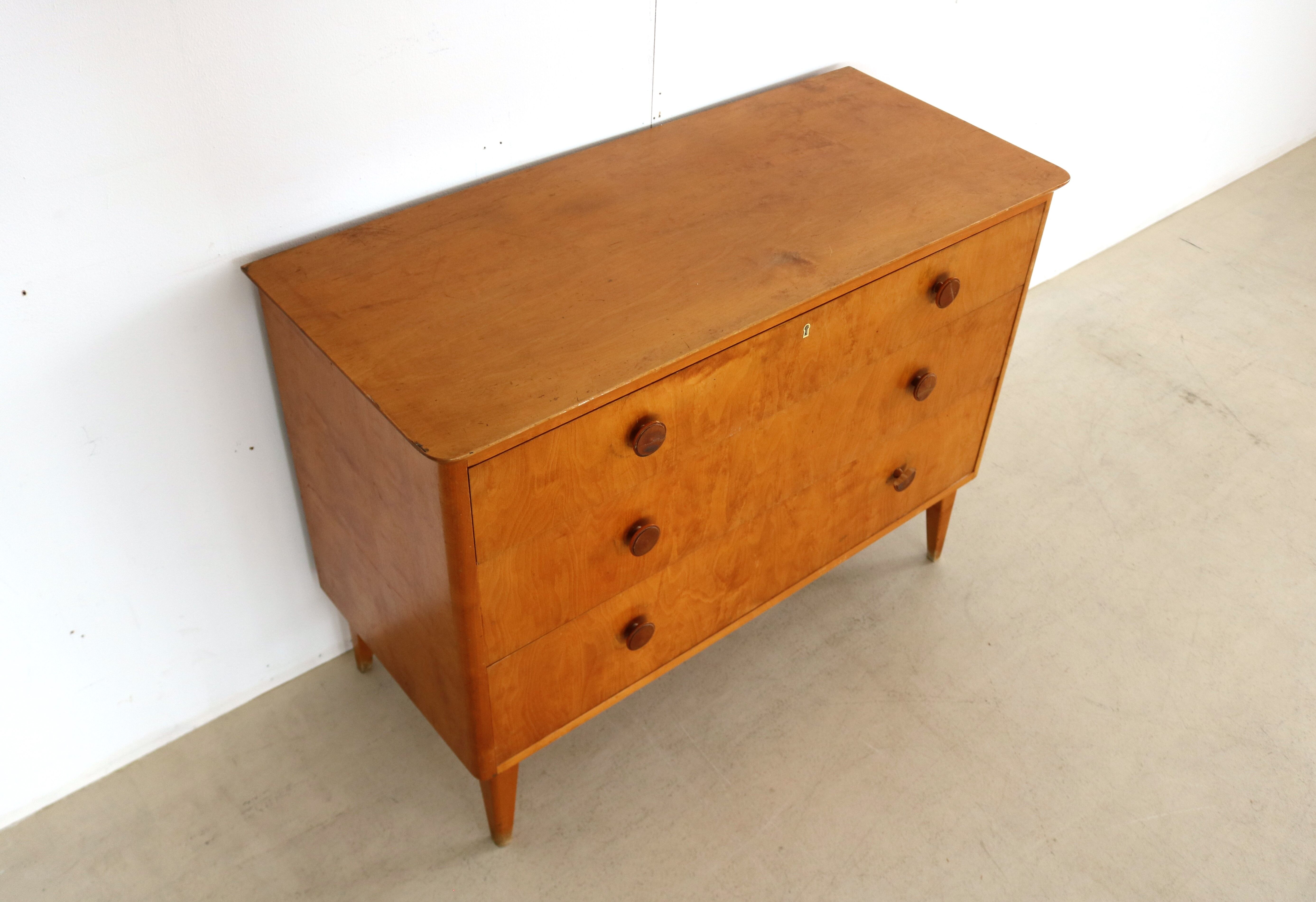 Vintage chest of drawers