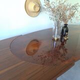 Scandinavian table with extension cords