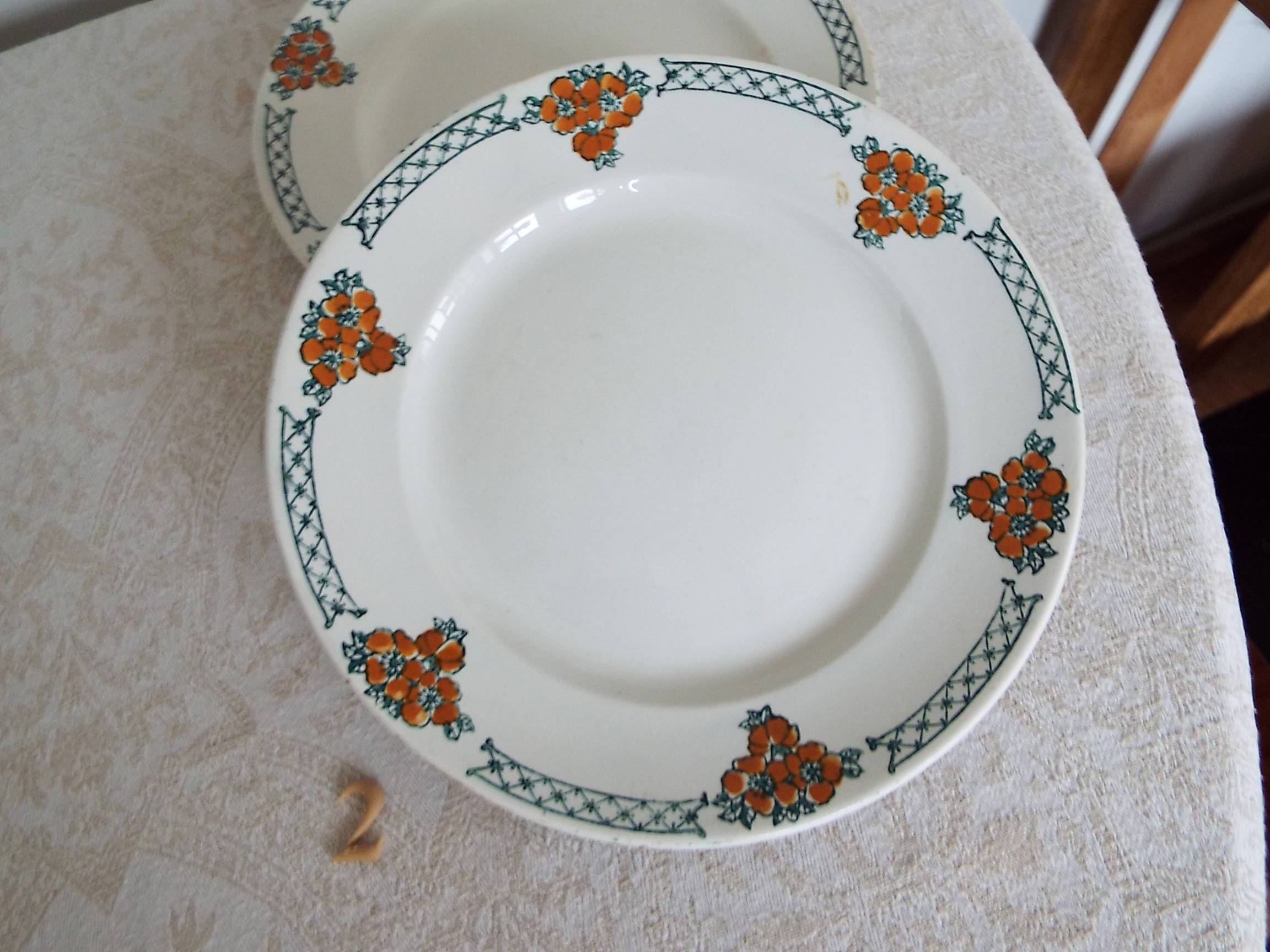 5 assiettes plates terre de fer Moulin des Loups Aubépine