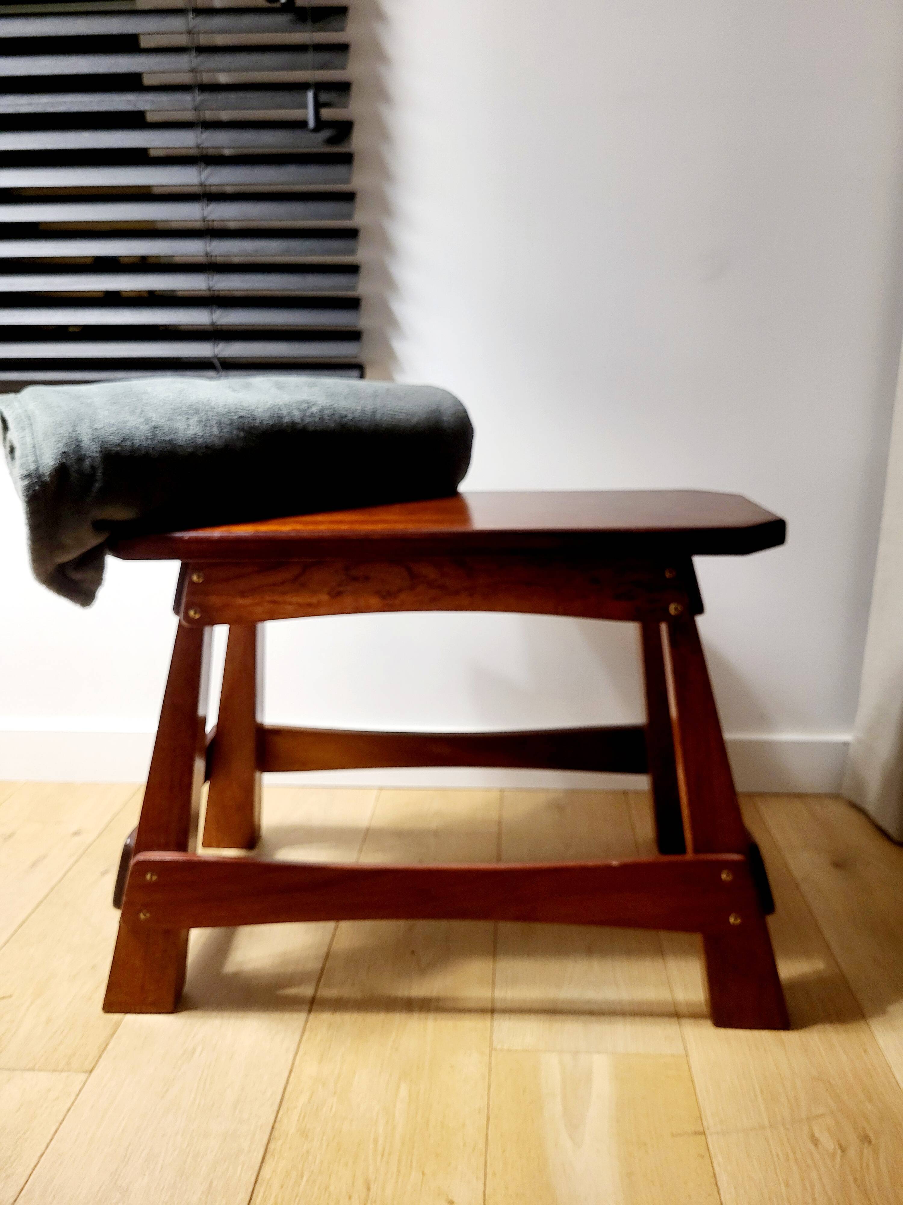 Vintage houten authentiquek zitbankje, 70 cm