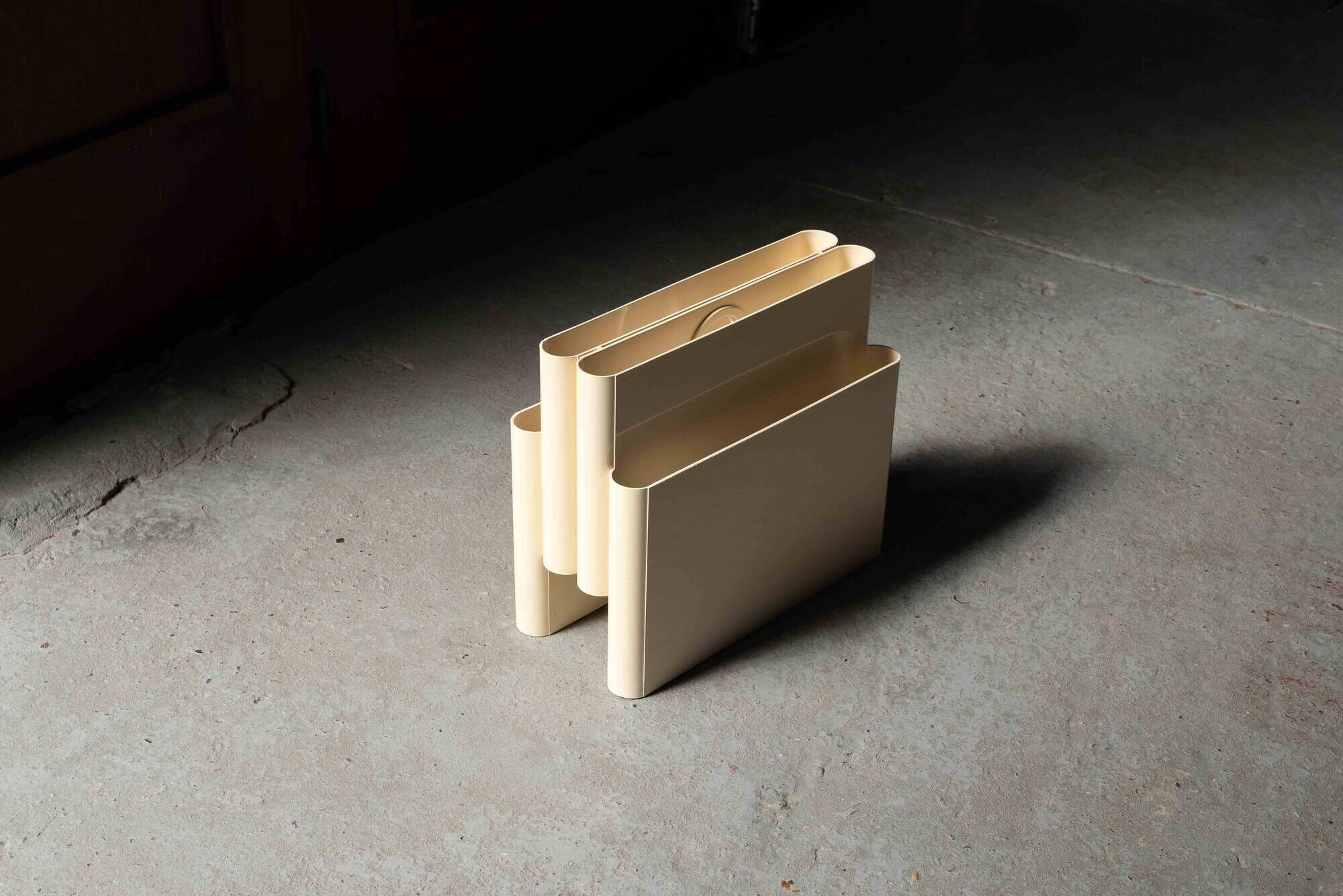 Magazine holder by Giotto Stoppino for Kartell, Italy, 1970's