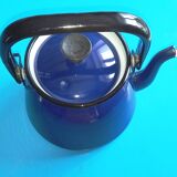 Vintage blue enamelled metal kettle - 1 litre approx. 12cm high (without handle)