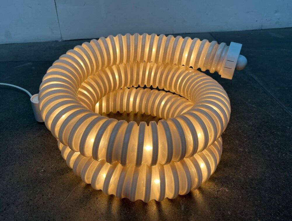 Snake floor lamp Boalum postmodern space age model by Livio Castiglioni and Gianfranco Frattini for Artemide, 1970s.