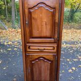 Armoire vintage en bois massif d'aulne