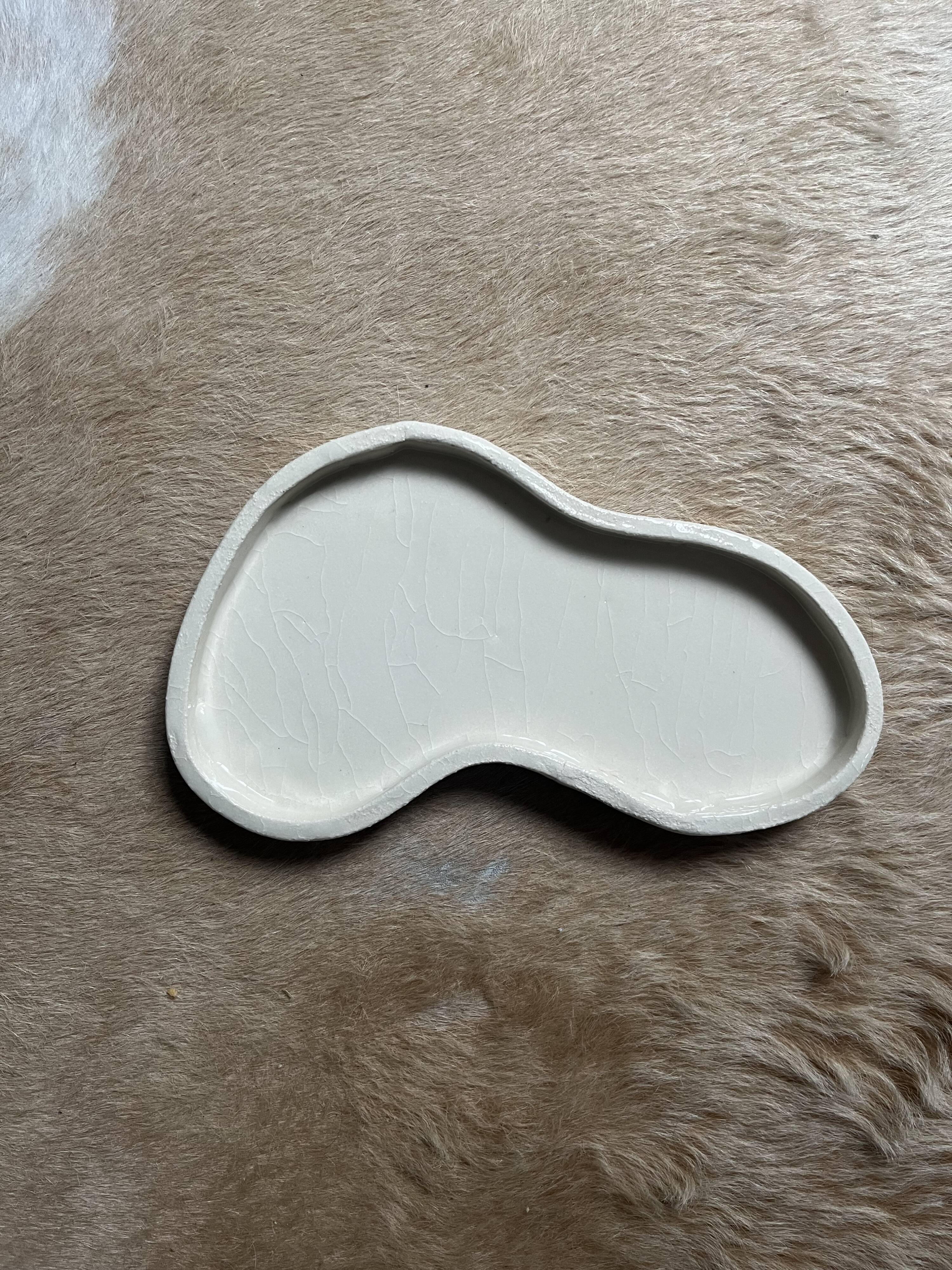 Cracked Basin Pocket Emptyer, Tram Gomsu