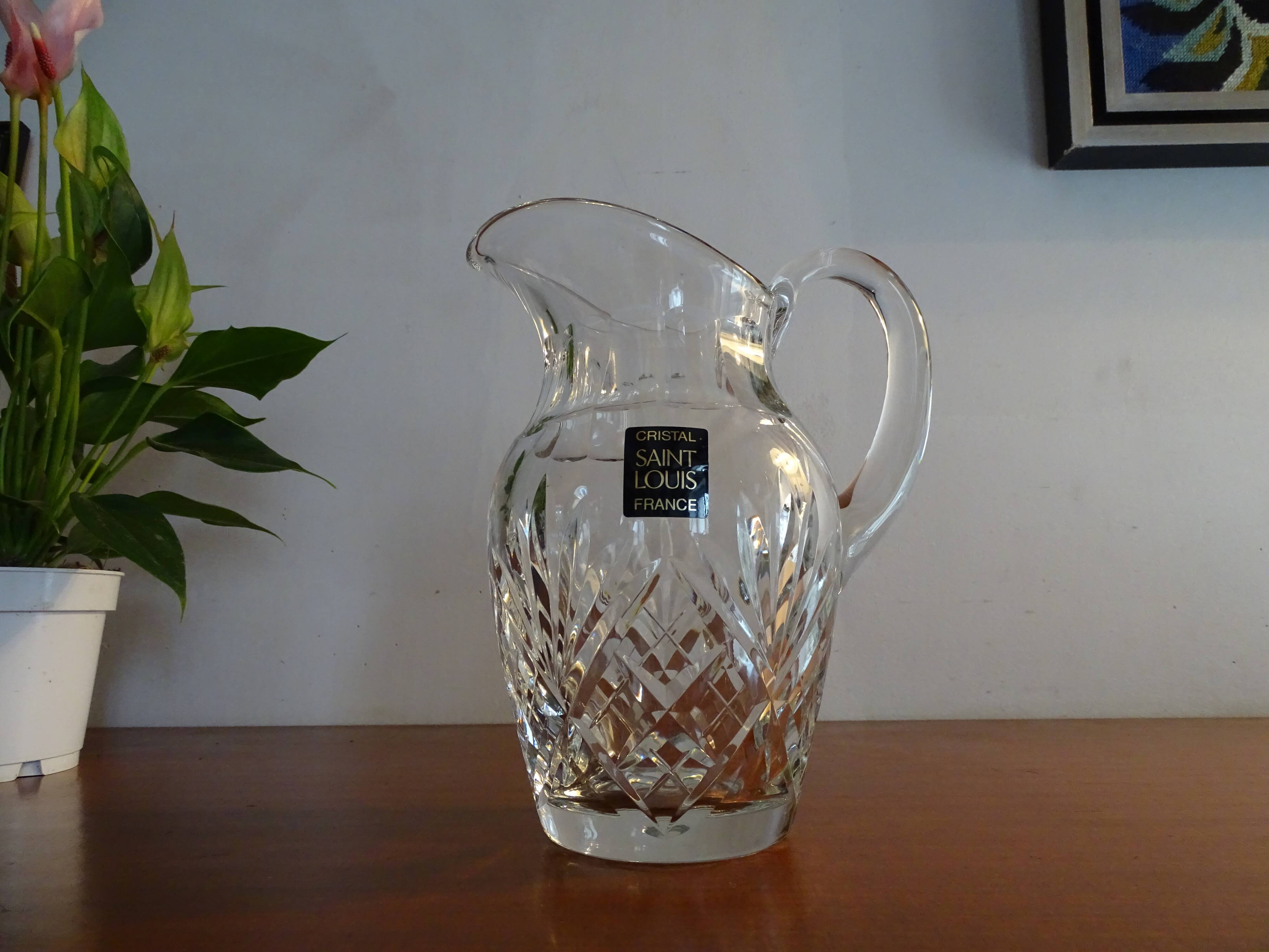 Jug / pitcher with crystal water Saint Louis signed - Model Chantilly