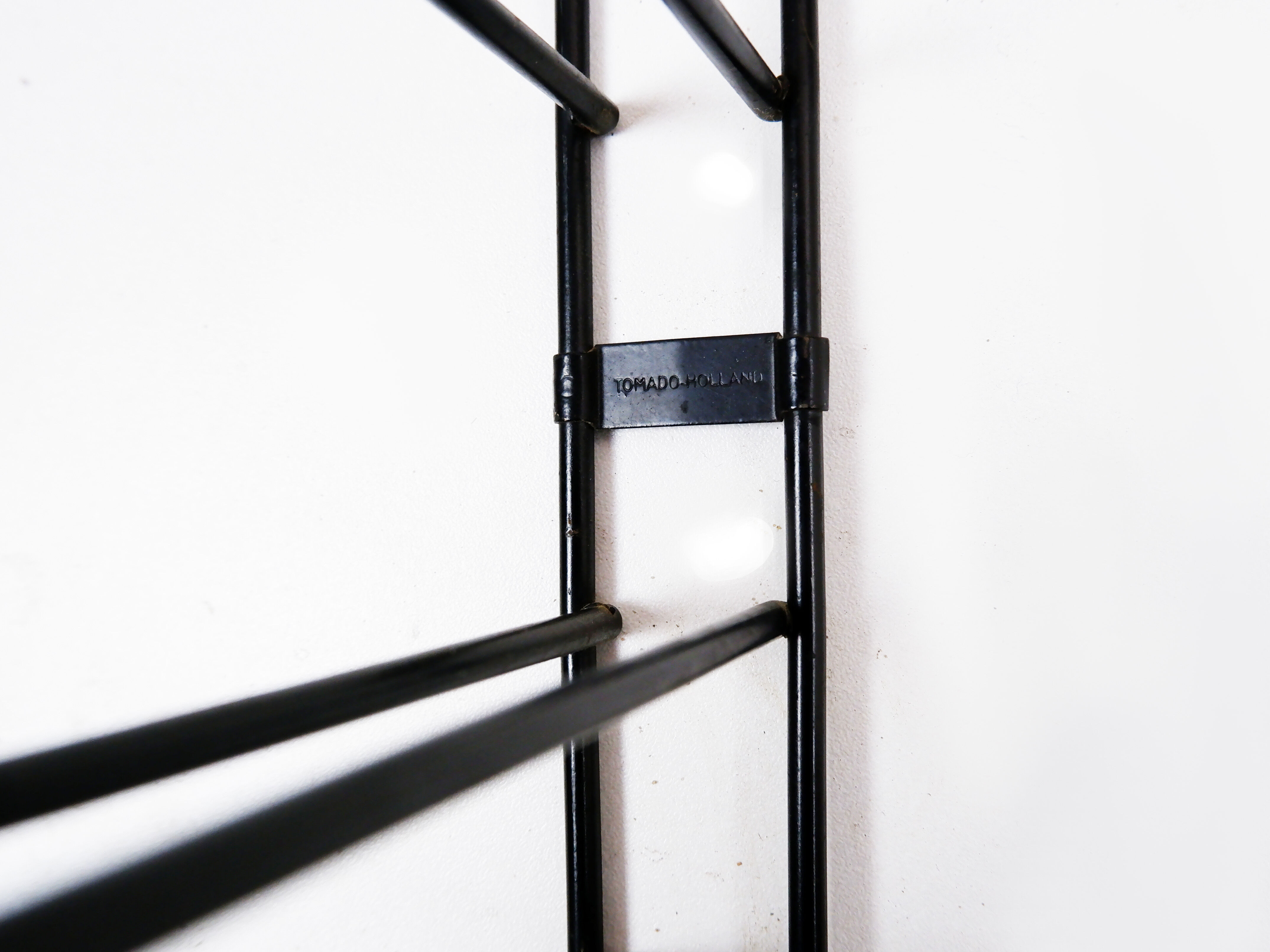 Tomado wall unit