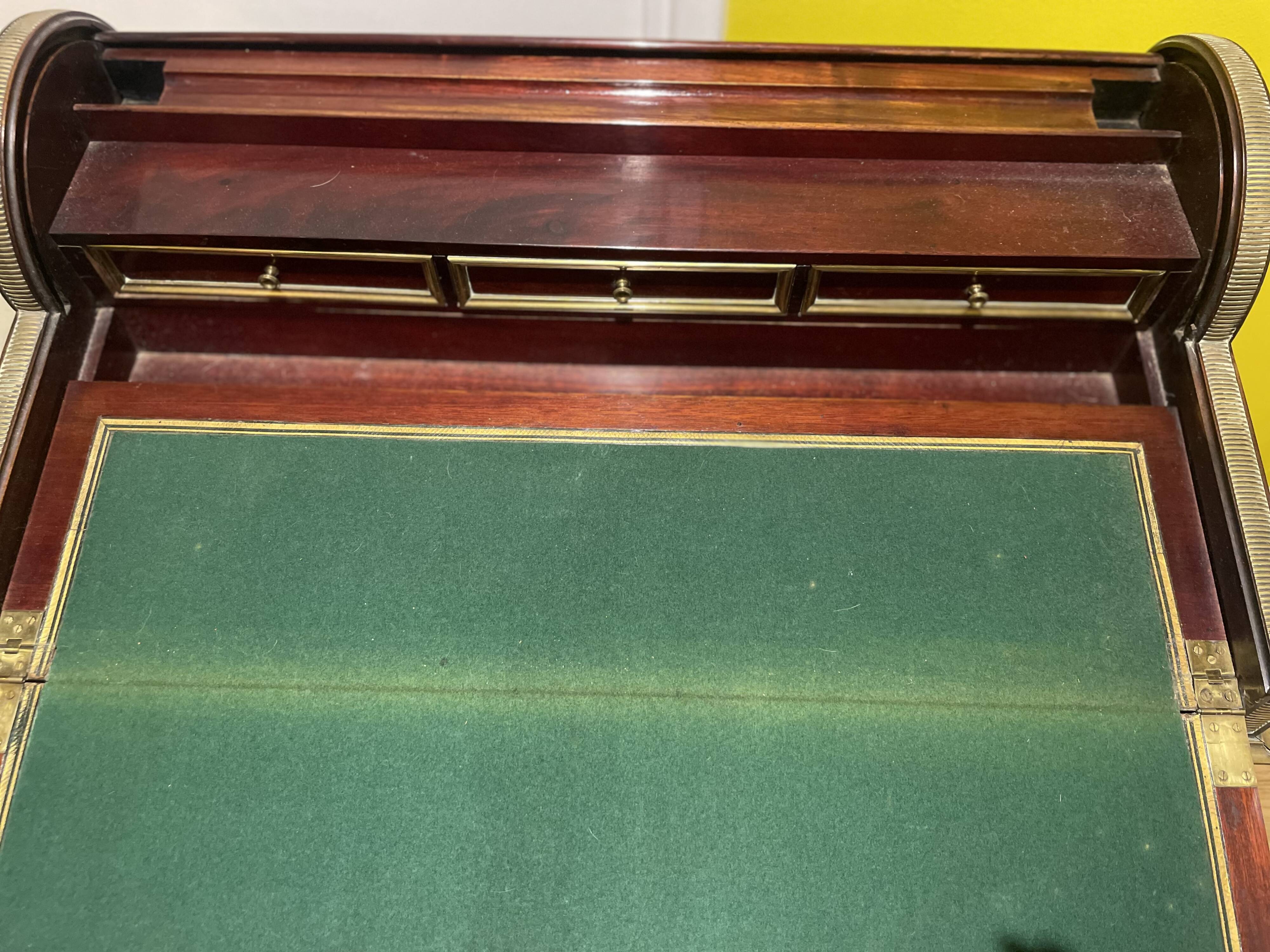 Small Louis XVI style cylinder desk (19th century)