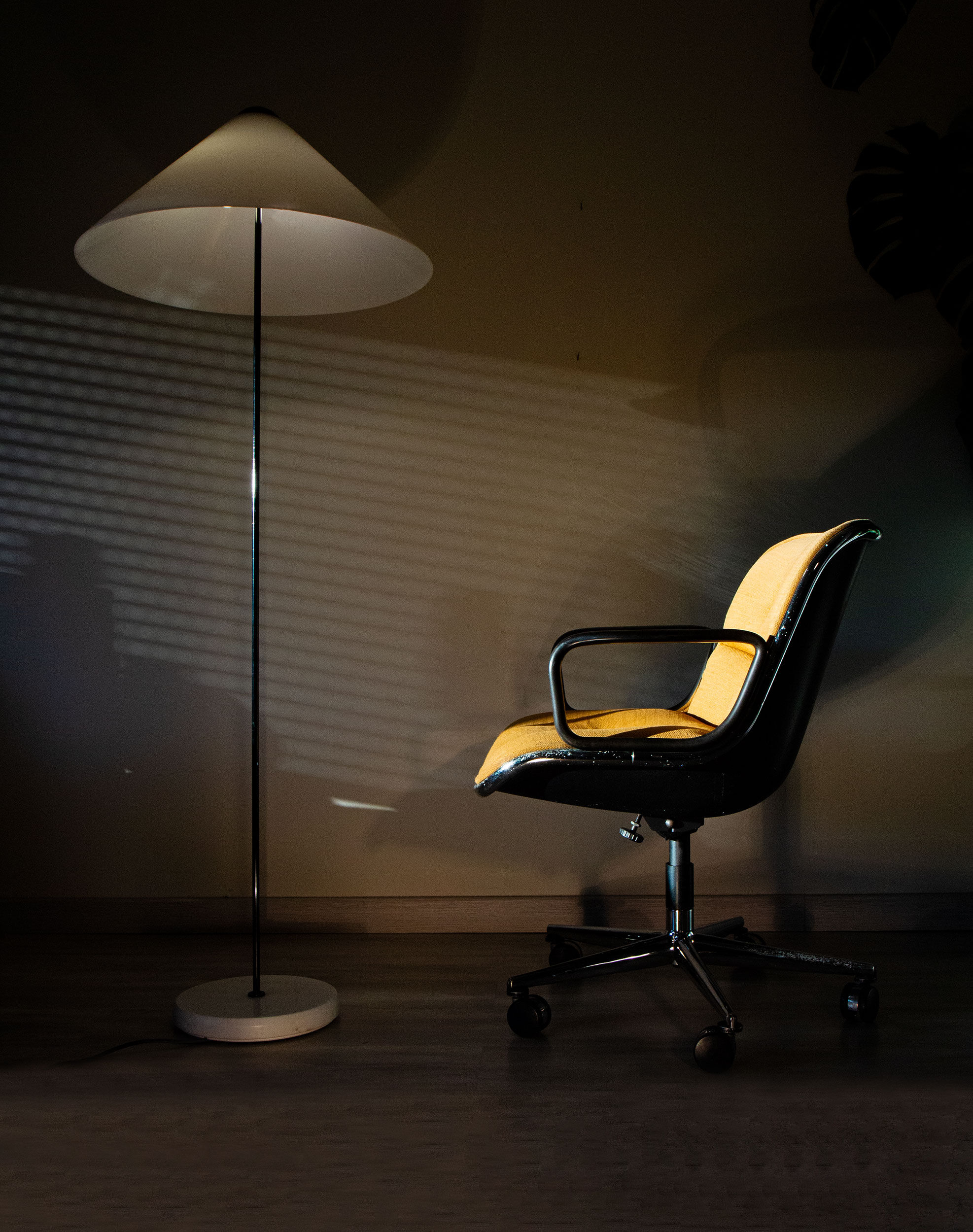 Executive Chair by Charles Pollock for Knoll International