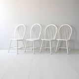Set of 4 Contemporary White Scandinavian Chairs