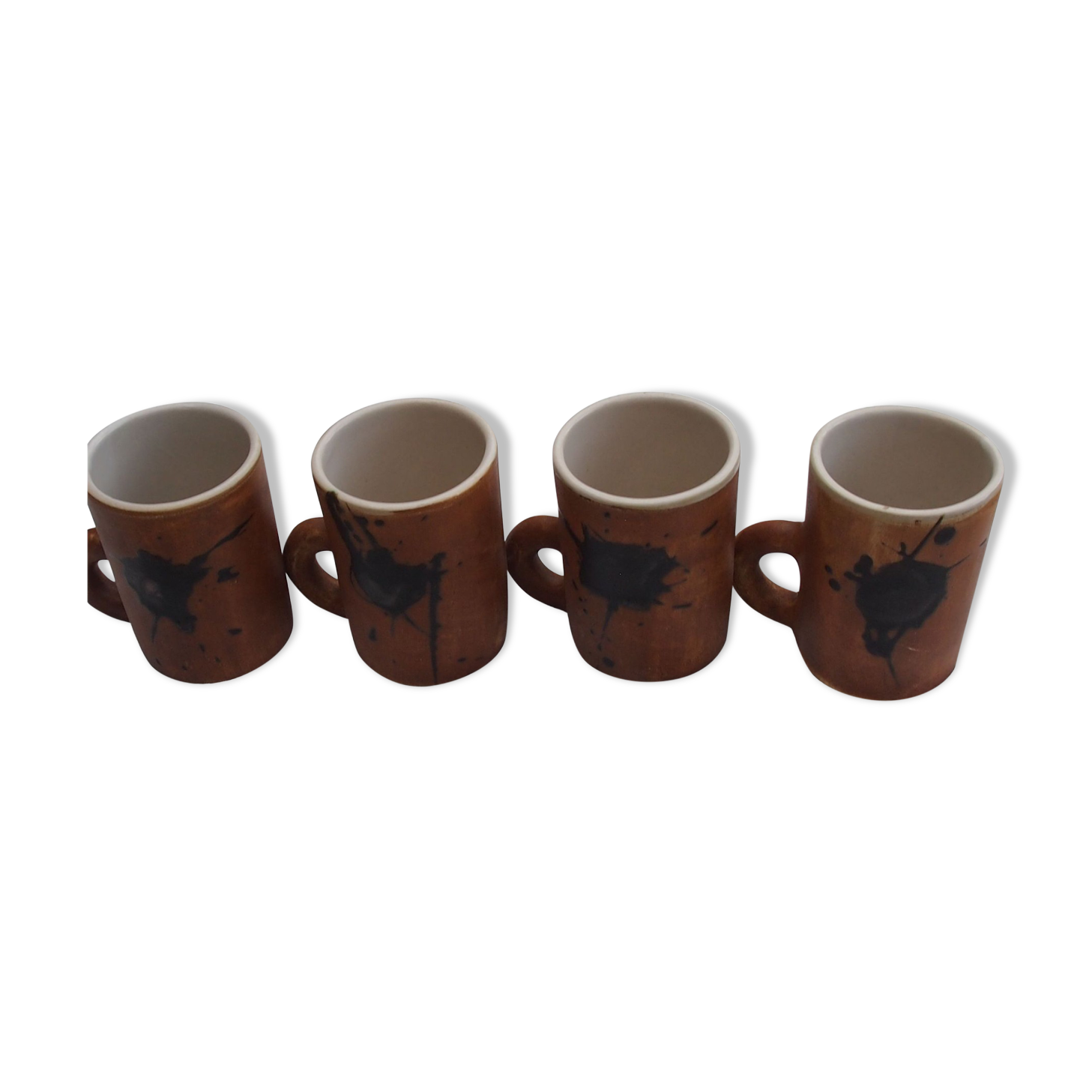 Mugs pottery of the dove