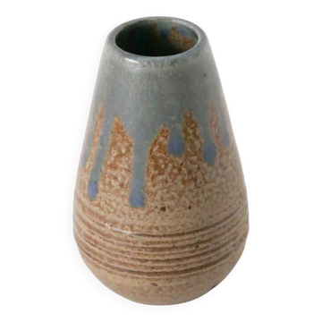 Small stoneware vase, conical shape - 11 x 8 cm
