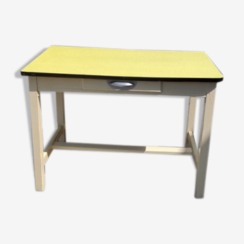 Table de ferme, formica