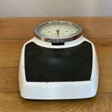 Doctor's scales 1960s/70s Vintage